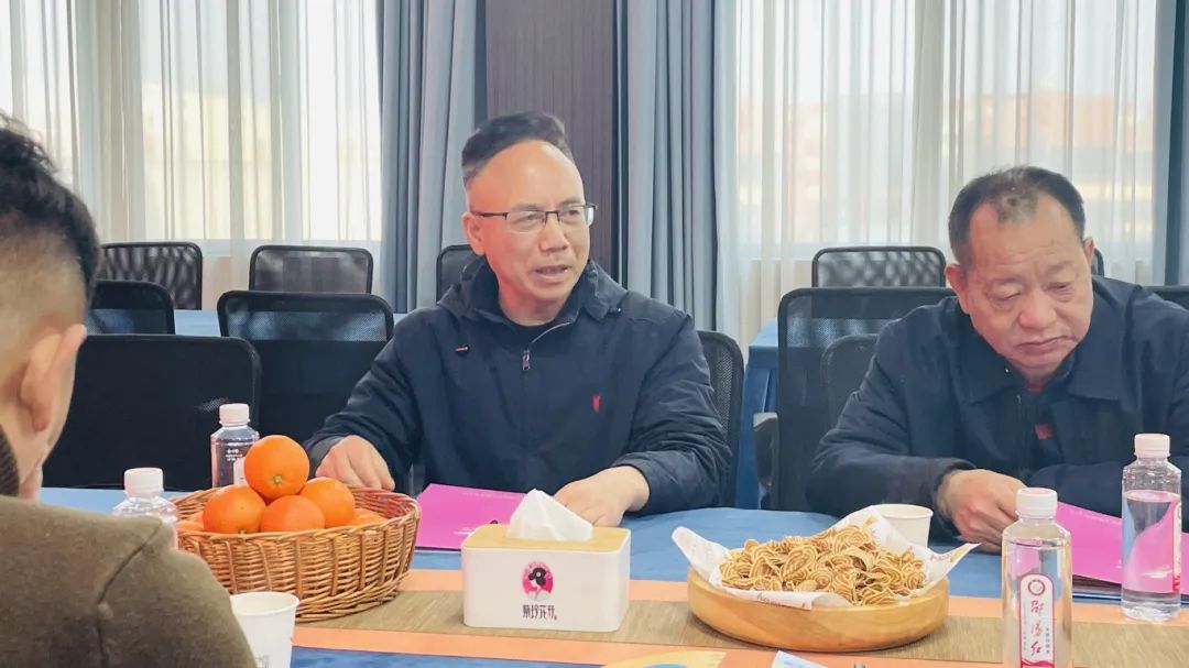 種下梧桐樹，引得鳳凰來